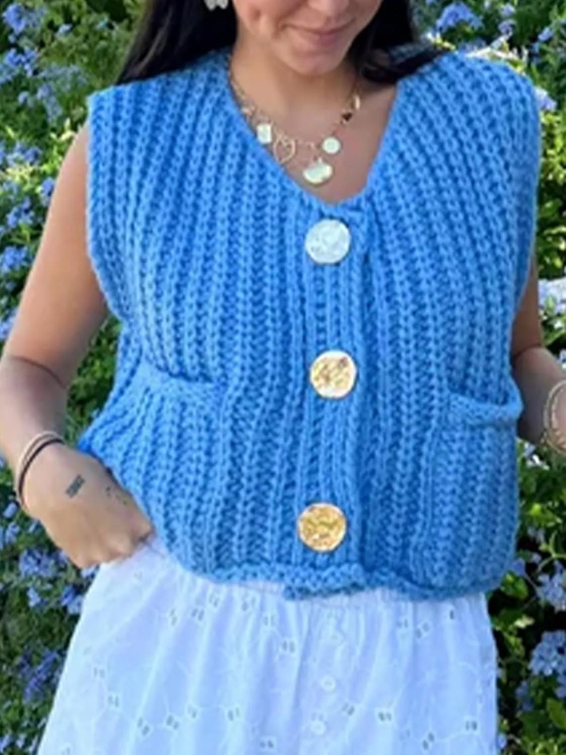 KEOMUD Women's Sleeveless Cropped Knit Cardigan 2025 Casual Button Down Crochet Sweater Vest Tops with Pockets