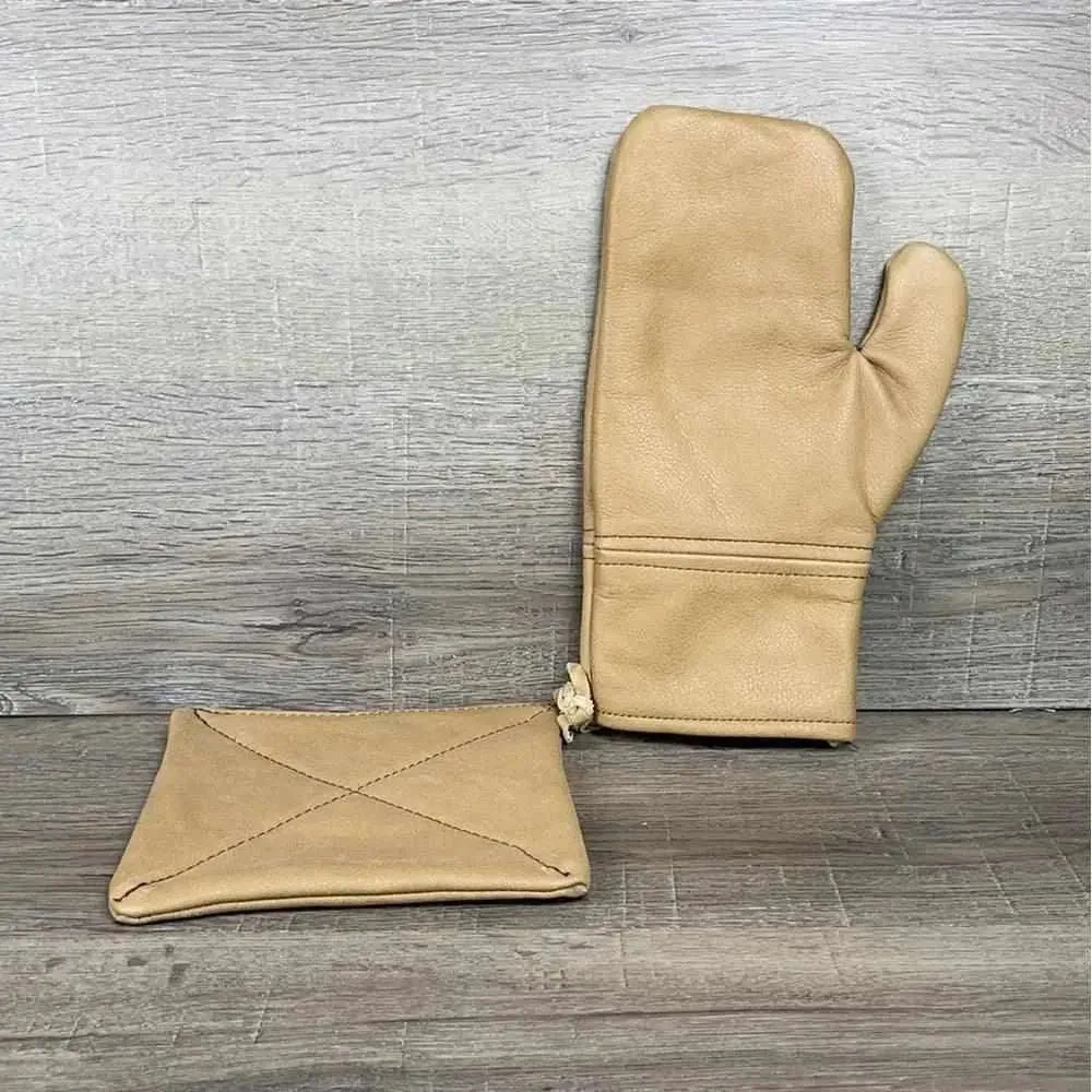 Woesmooi Genuine leather gloves & potholder - TAN